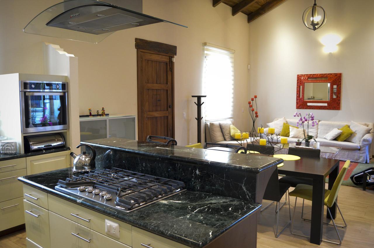 Casa Girasol Bed & Breakfast Antigua Bagian luar foto